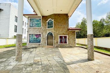 Bungalow 2.5 Storey Bukit Jelutong Shah Alam