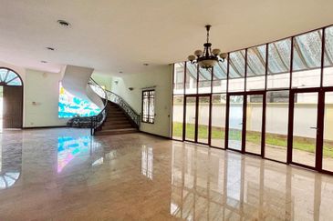 Bungalow 2.5 Storey Bukit Jelutong Shah Alam