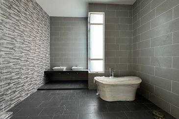 New Bungalow With Pool & Lift Bukit Jelutong Shah Alam