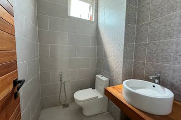 New Bungalow With Pool & Lift Bukit Jelutong Shah Alam