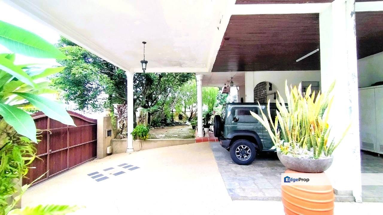 Bungalow 2 Sty Freehold Taman Ukay Emas Ampang, Selangor, Ampang