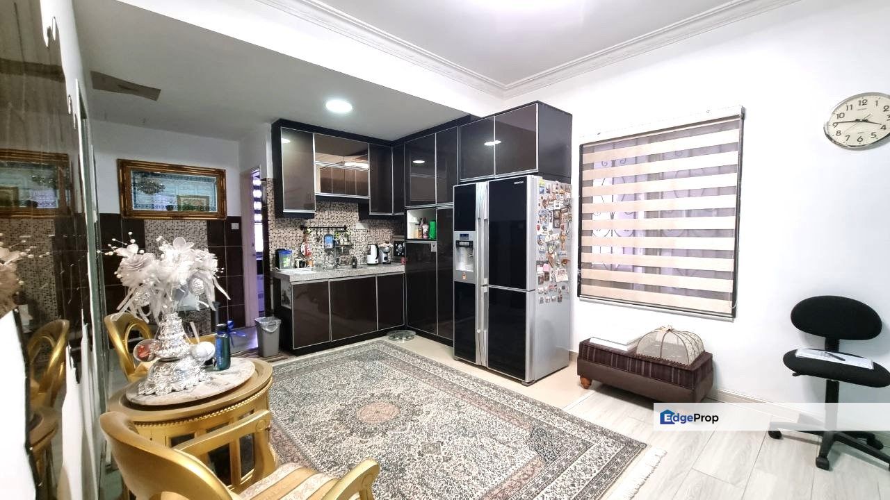 End Lot 2 Storey Superlink U9 Cahaya Spk Shah Alam, Selangor, Shah Alam