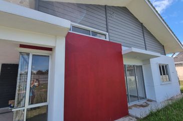 Pulau Indah ( Pulau Lumut )