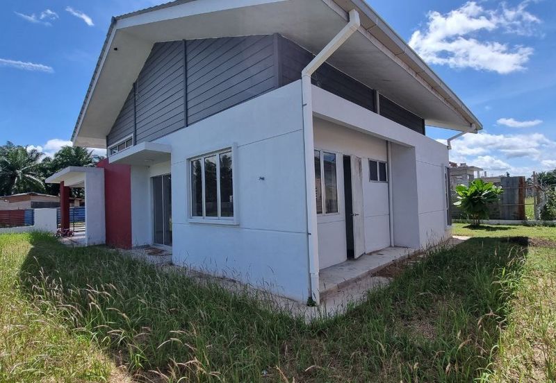 Pulau Indah ( Pulau Lumut )