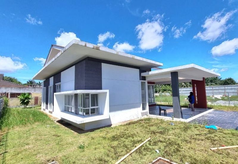 Pulau Indah ( Pulau Lumut )