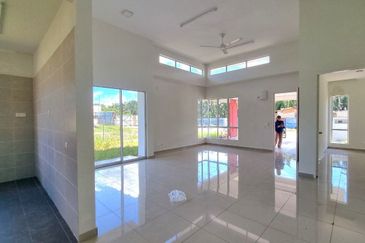 Pulau Indah ( Pulau Lumut )