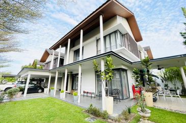 Tiana Elmina Gardens