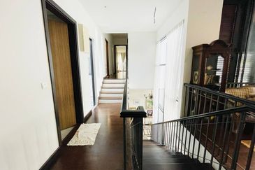 Tiana Elmina Gardens