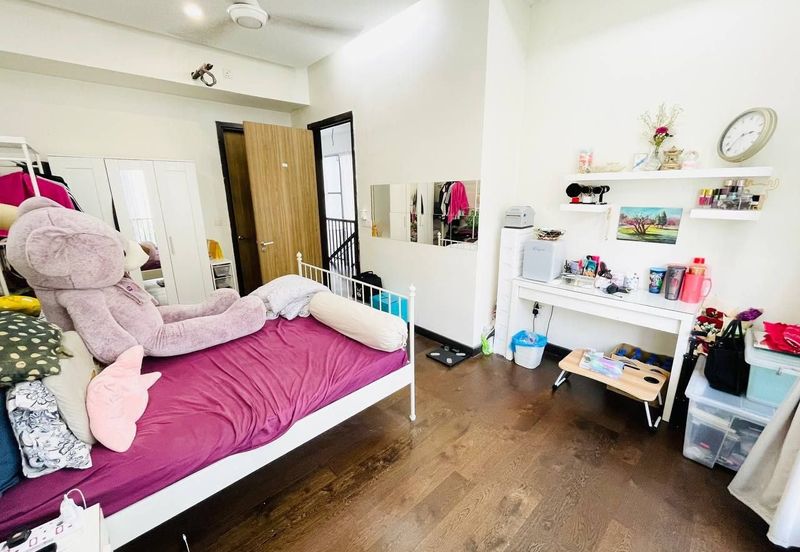 Tiana Elmina Gardens