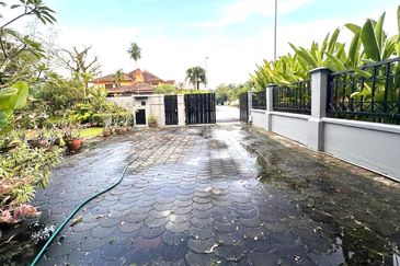 Seksyen 8, Kota Damansara