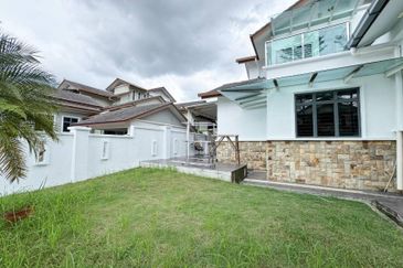 Desa Pinggiran Putra