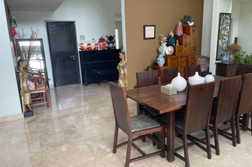 Changkat Kiara Surya