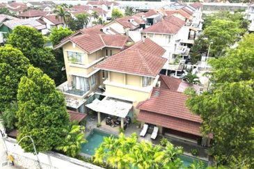 Changkat Kiara Surya