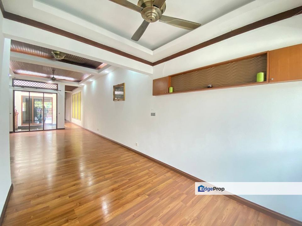 New Renovated Double Storey Lagenda 2 Bukit Jelutong, Selangor, Shah Alam