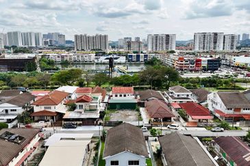TAMAN BUKIT BERUANG UTAMA SEKSYEN 1