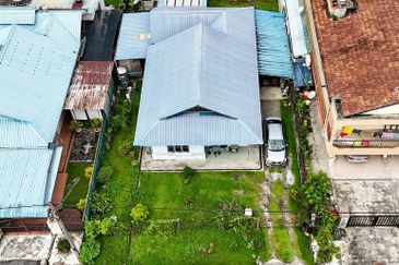 TAMAN BUKIT BERUANG UTAMA SEKSYEN 1