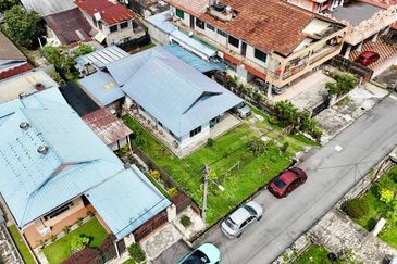 TAMAN BUKIT BERUANG UTAMA SEKSYEN 1