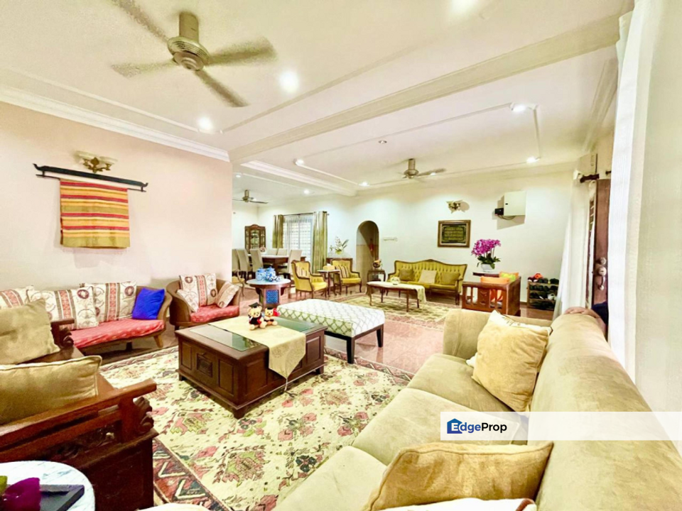 Bungalow 2 Storey Ss1 Kampung Tunku Pj, Selangor, Petaling Jaya