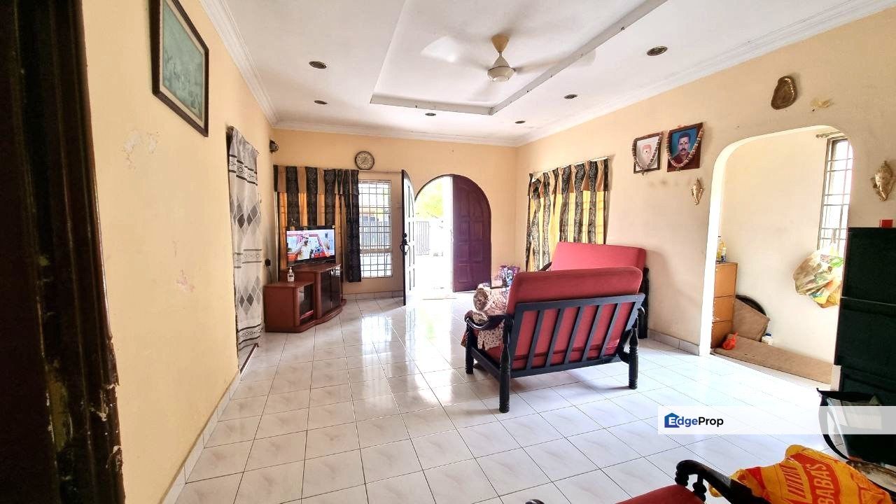 Bungalow Desa Subang Permai Shah Alam, Selangor, Subang