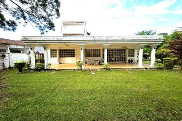 Jalan Dato Abu Bakar, Seksyen 16