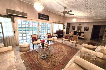 Jalan Dato Abu Bakar, Seksyen 16