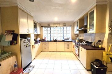 Jalan Dato Abu Bakar, Seksyen 16