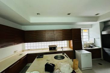 Bungalow 3 Storey Titiwangsa Kl