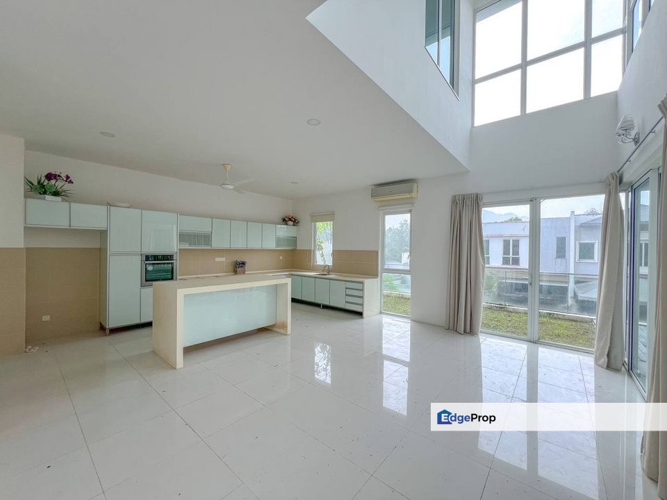 Courtyard Villa 4 Storey Contours Tmn Melawati Kl, Selangor, Taman Melawati