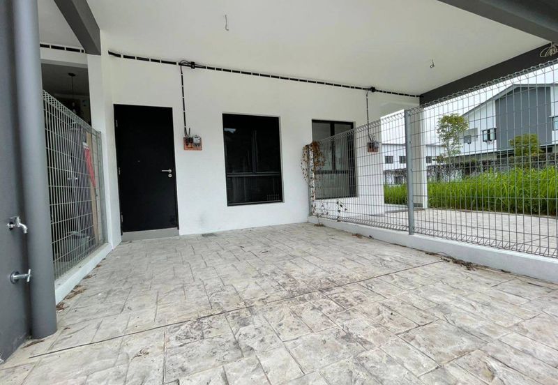 NEW House RM250K Seremban 2 Sty Sikamat Townhouse , Negeri Sembilan