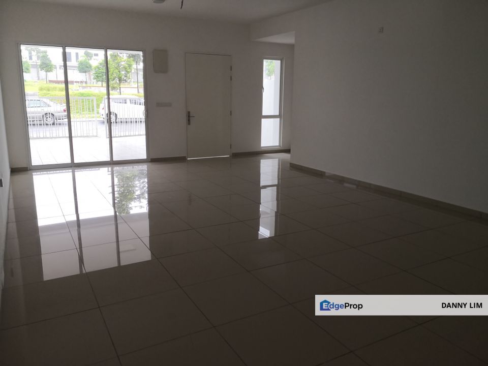 Ara Sendayan Seremban 2 Storey Hill Top near S2 RK Heights, Negeri Sembilan, Seremban