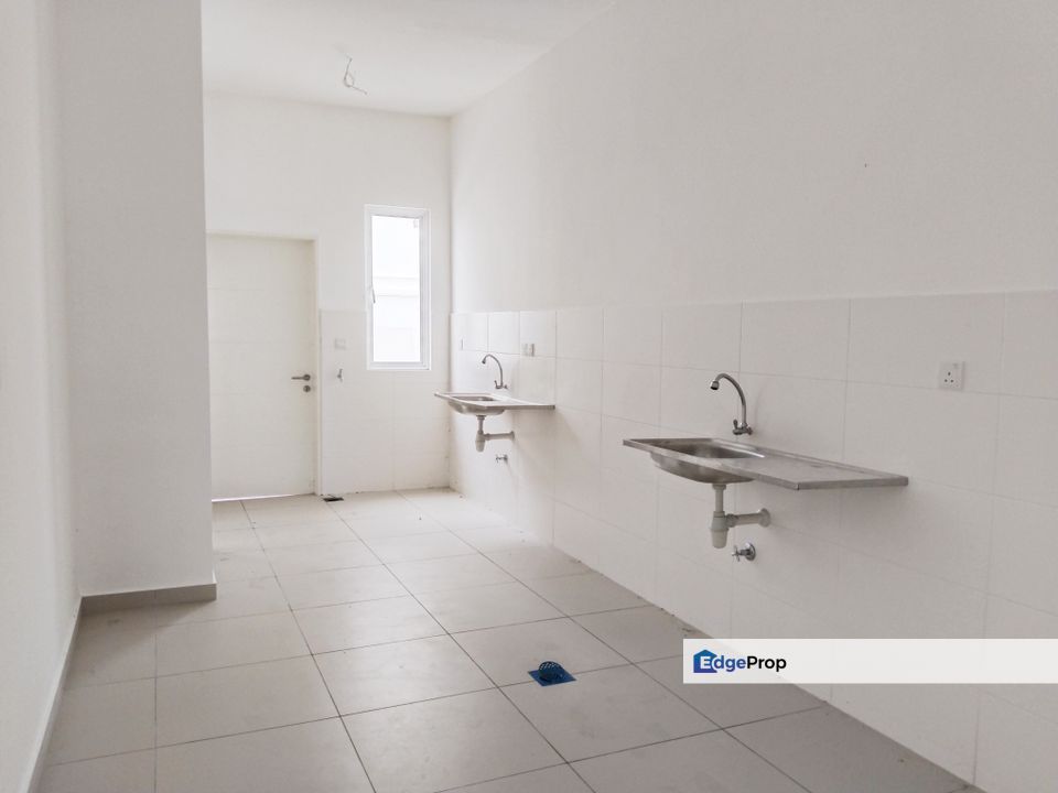 2 Storey at Hill Top next to Seremban 2, Negeri Sembilan, Seremban