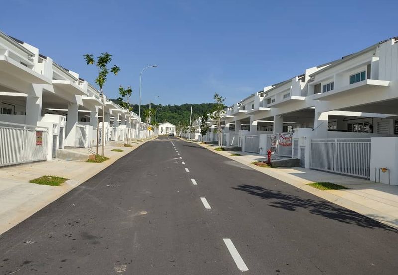 Seremban 2 Storey New Housing Project with Private Garden
