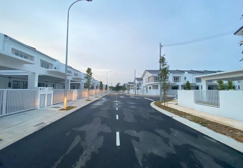 Seremban 2 Storey New Housing Project with Private Garden