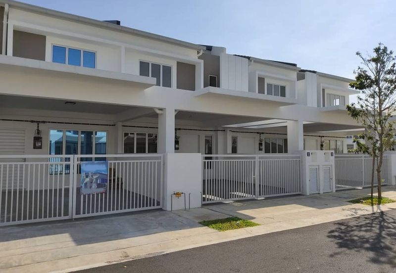 Seremban 2 Storey New Housing Project with Private Garden