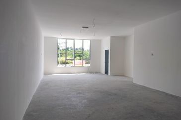 New Seremban 2-Storey ShopLot Facing Main Road Irama Sendayan Biz, Tiara Sendayan, Gadong Jaya, Bandar Sri Sendayan