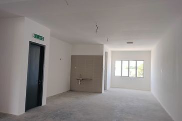 New Seremban 2-Storey ShopLot Facing Main Road Irama Sendayan Biz, Tiara Sendayan, Gadong Jaya, Bandar Sri Sendayan