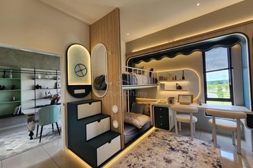 Seremban 2 storey CORNER labu Bandar Enstek Nilai Sepang