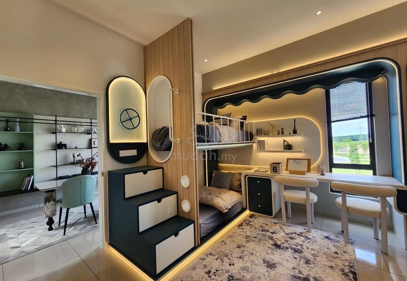 Seremban 2 storey CORNER labu Bandar Enstek Nilai Sepang