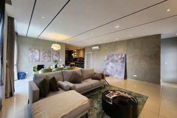 Seremban 2 storey CORNER labu Bandar Enstek Nilai Sepang