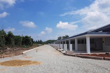 Single Storey High Ground Ready to Move In New House From Developer Labu Seremban Bandar Enstek Seremban 2 