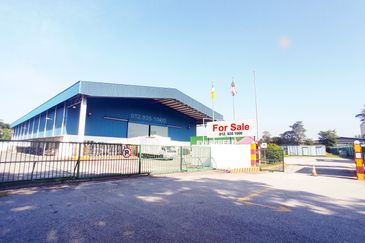 Factory on 5 acres Land in Senawang Seremban fully Facilitated 1250Amp Loading Bay Production Floor Water Treatment 