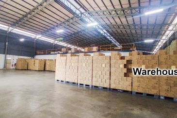 Factory on 5 acres Land in Senawang Seremban fully Facilitated 1250Amp Loading Bay Production Floor Water Treatment 