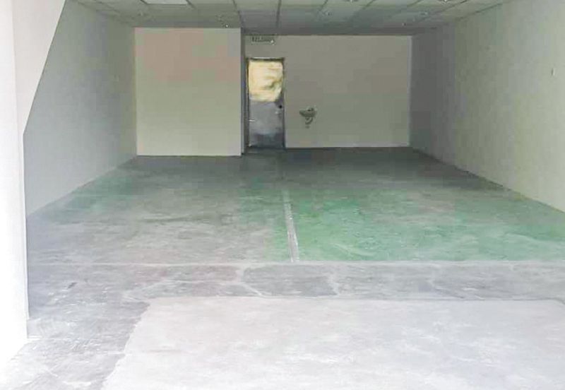 Kemayan Square Refurbished Ground Floor Shoplot Facing Main Road Seremban