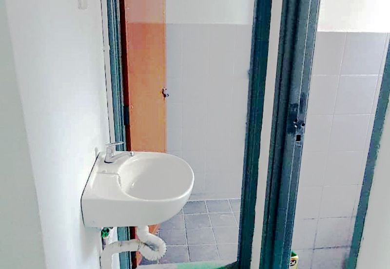 Kemayan Square Refurbished Ground Floor Shoplot Facing Main Road Seremban