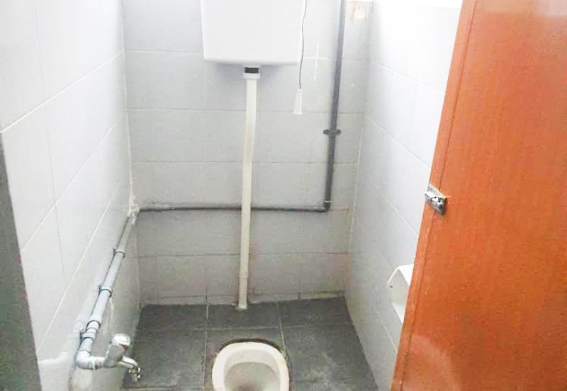 Kemayan Square Refurbished Ground Floor Shoplot Facing Main Road Seremban