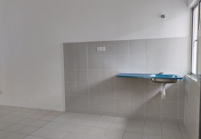 Rumah Teres Setingkat Baru 4 Bilik Tidur Mantin Pajam Nilai Semenyih Kajang