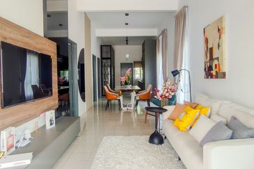 Rumah Teres Setingkat Baru 4 Bilik Tidur Mantin Pajam Nilai Semenyih Kajang