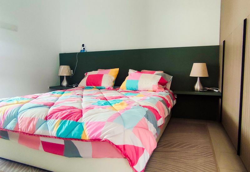 Rumah Teres Setingkat Baru 4 Bilik Tidur Mantin Pajam Nilai Semenyih Kajang