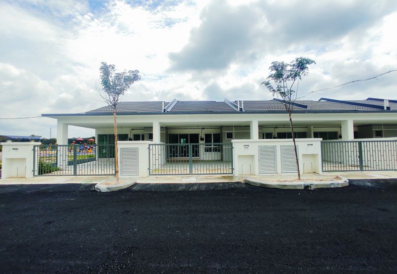 Rumah Teres Setingkat Baru 4 Bilik Tidur Mantin Pajam Nilai Semenyih Kajang