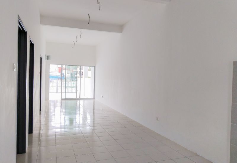 Rumah Teres Setingkat Baru 4 Bilik Tidur Mantin Pajam Nilai Semenyih Kajang